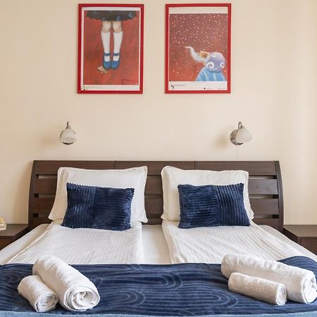 Sofia Day And Night Apartment Buitenkant foto