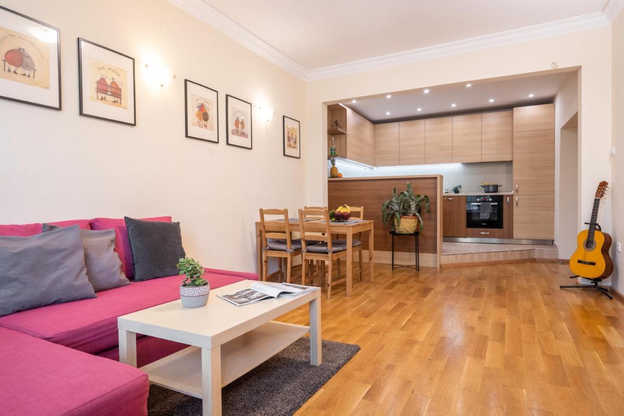 Sofia Day And Night Apartment Buitenkant foto